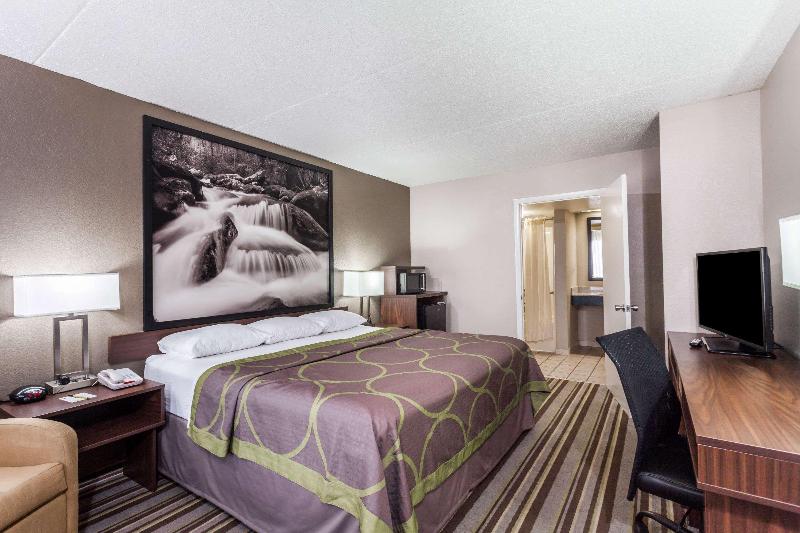 اتاق استاندارد با تخت بزرگ, Super 8 By Wyndham Pigeon Forge Dollywood Lane