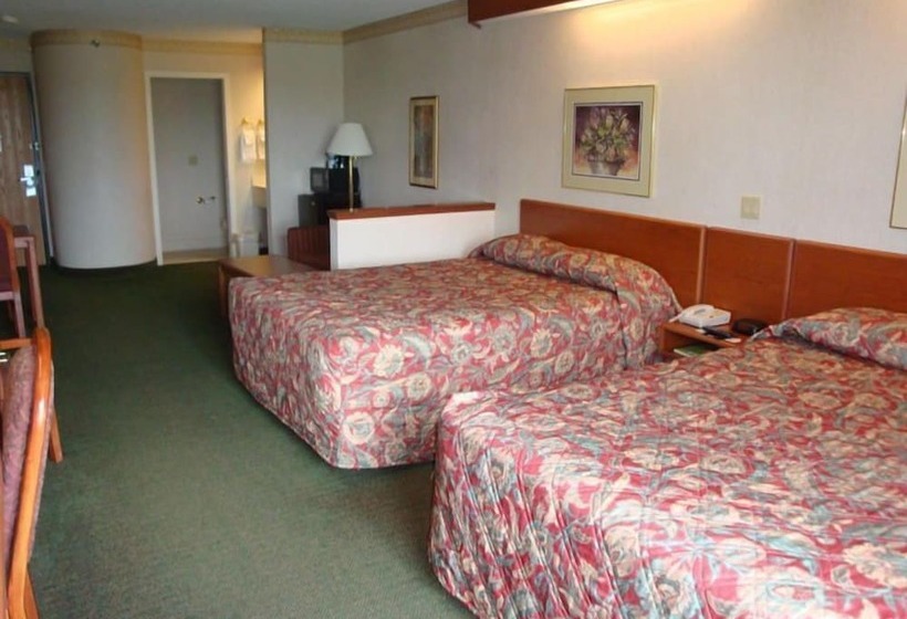 Deluxe Room, Syracuse Inn And Suites