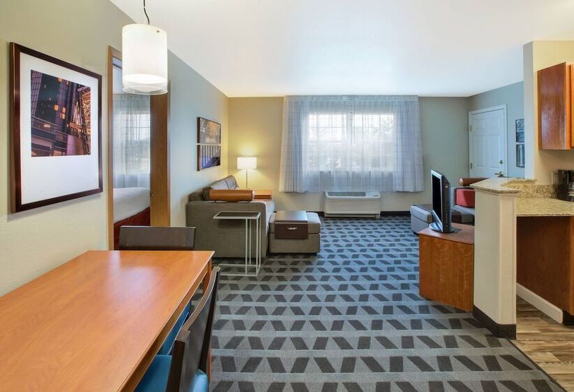 استوديو إدارى, Towneplace Suites Detroit Dearborn