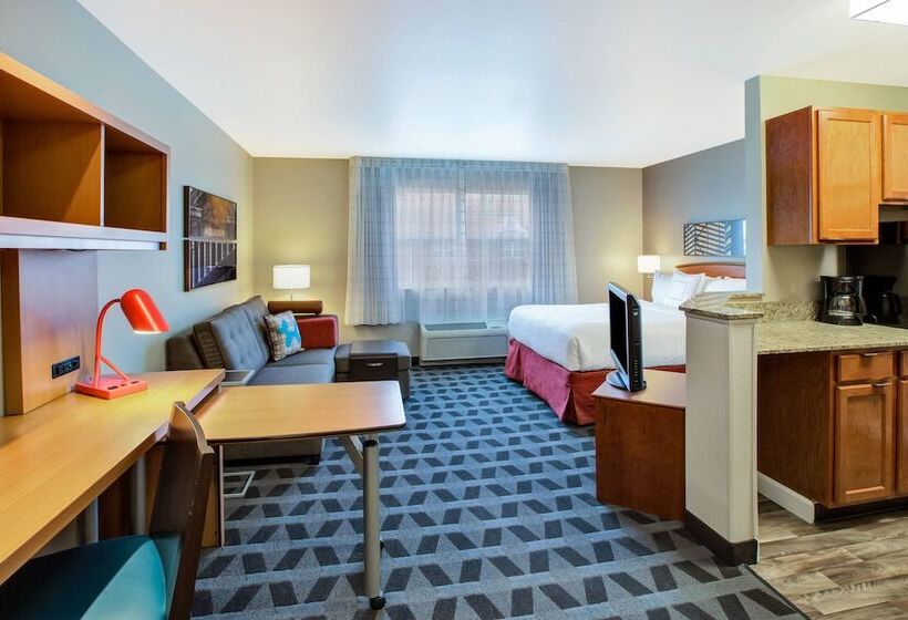 استوديو إدارى, Towneplace Suites Detroit Dearborn