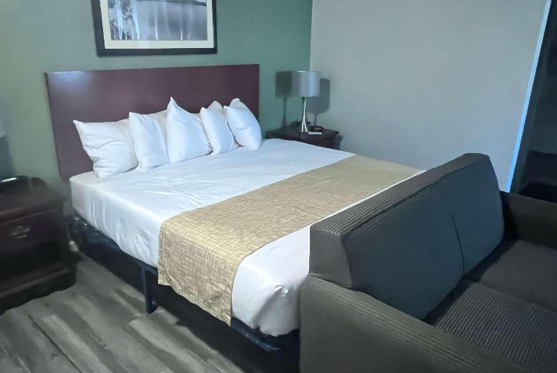 اتاق لوکس, Travelodge By Wyndham Redding Ca