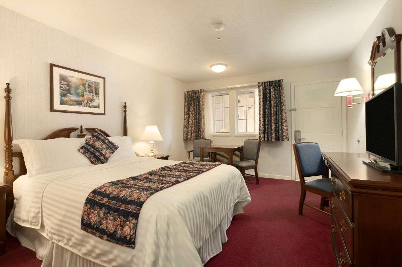 اتاق لوکس, Travelodge By Wyndham Redding Ca
