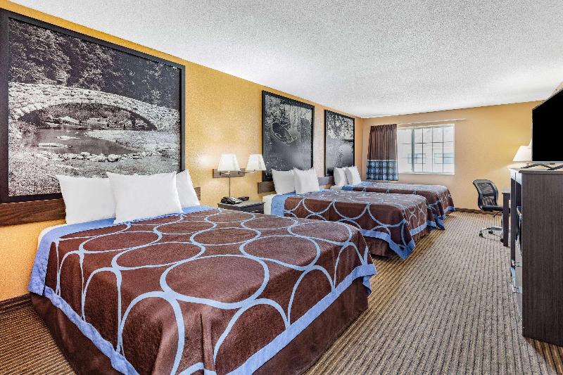 سوییت, Super 8 By Wyndham Fort Dodge Ia