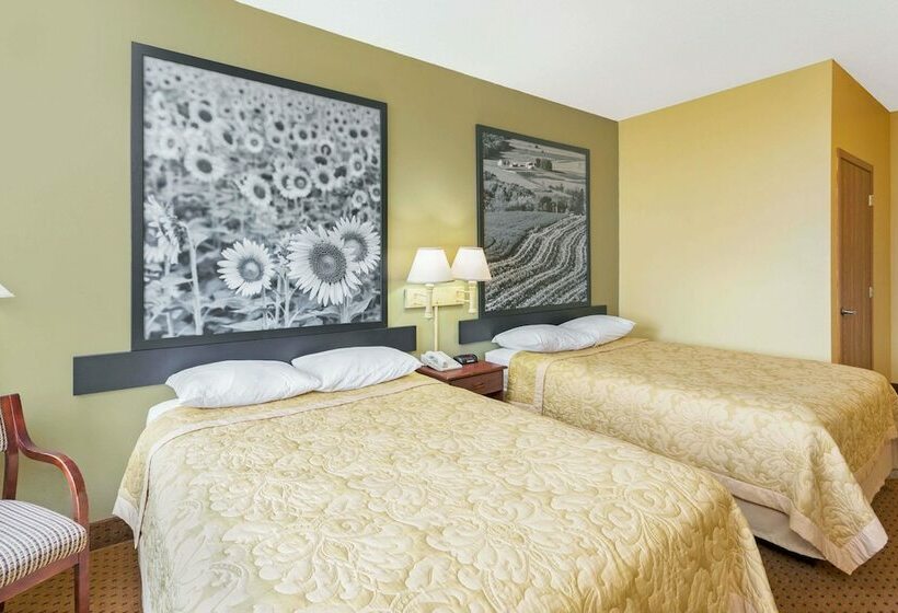 اتاق استاندارد با 2 تخت دوبل, Super 8 By Wyndham Osage