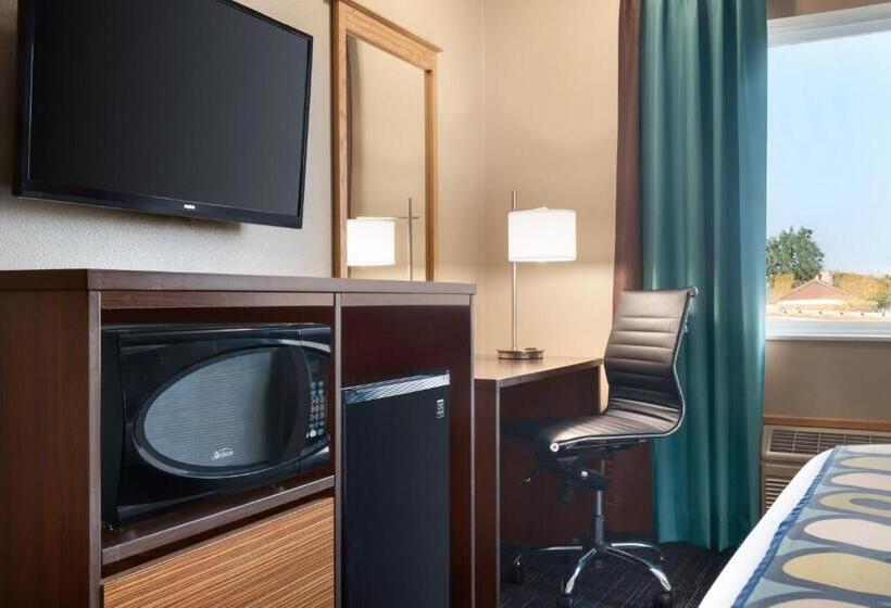 اتاق استاندارد برای معلولان, Super 8 By Wyndham Sioux Falls