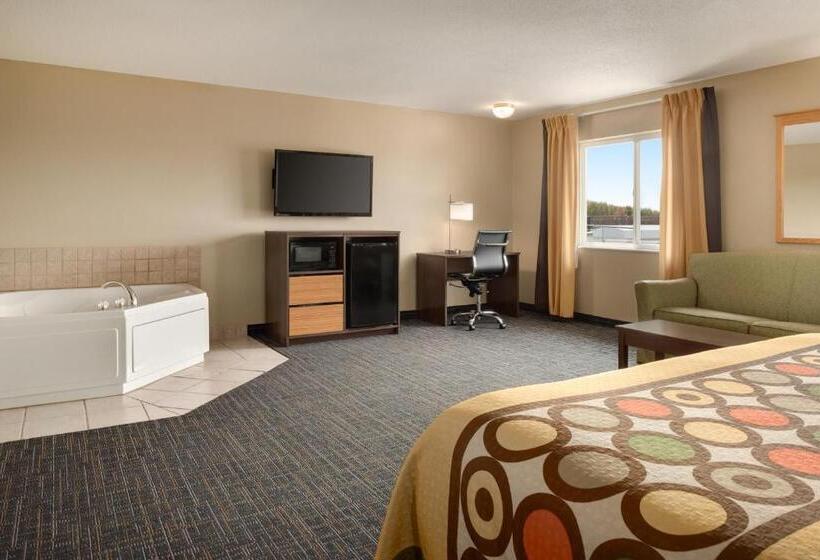 Deluxe Suite King Bed, Super 8 By Wyndham Sioux Falls