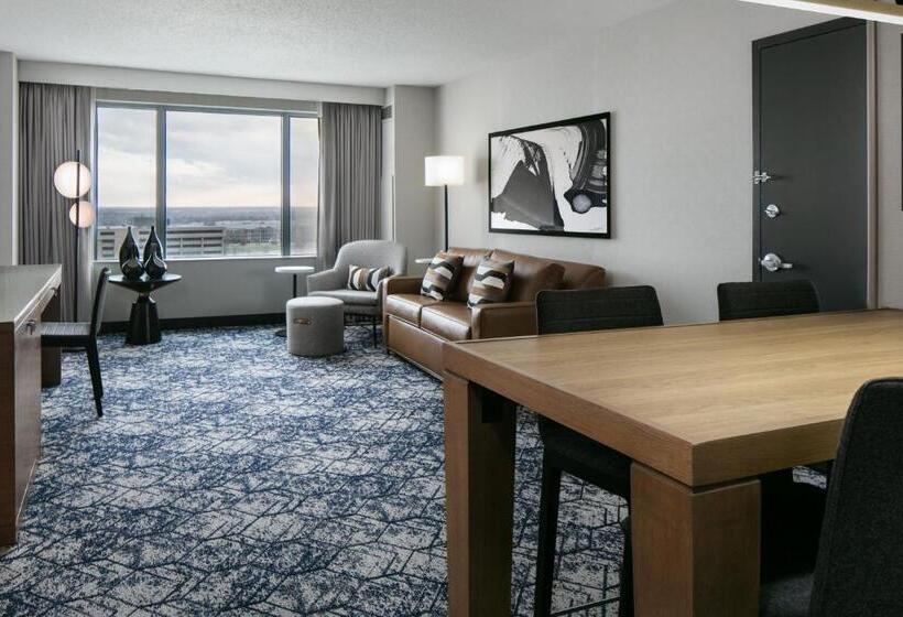 클럽 주니어 스위트, Sheraton Overland Park Hotel At The Convention Center