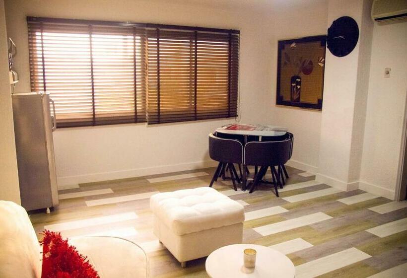 Deluxe Suite King Bed, Mall Santana Del Río