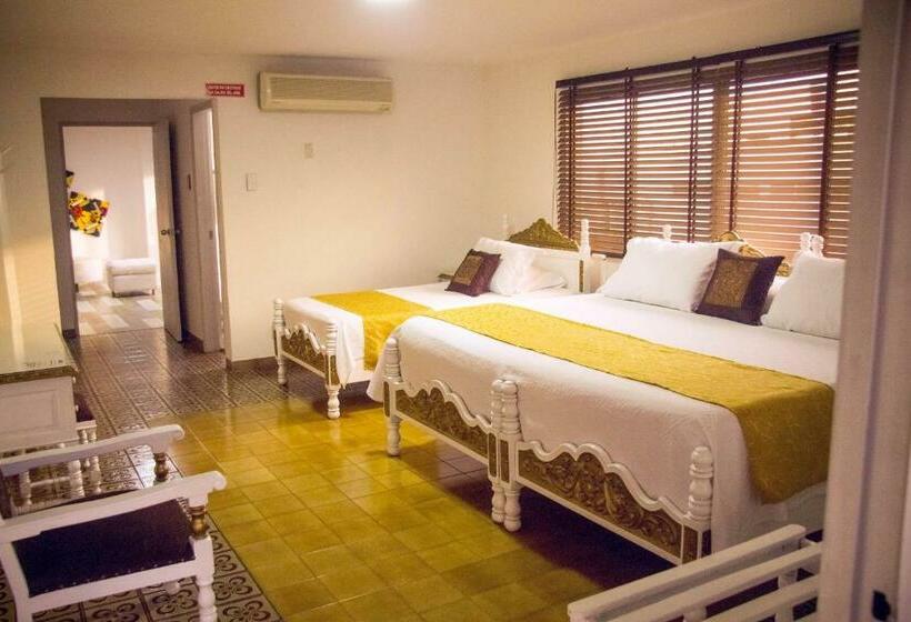 Deluxe Suite King Bed, Mall Santana Del Río