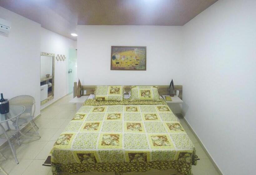 سوییت لوکس, Pousada Aconchego