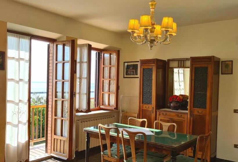 آپارتمان 1 خوابه با تراس, B&b Villa Eugenia
