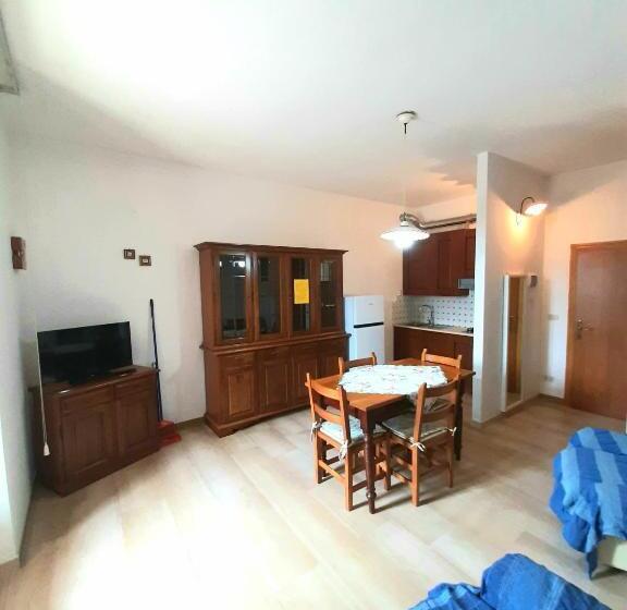 آپارتمان 1 خوابه با چشم‌انداز باغ, B&b Villa Eugenia