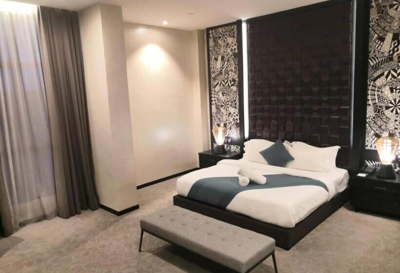 سوییت خانوادگی, Vangohh Eminent Hotel & Spa
