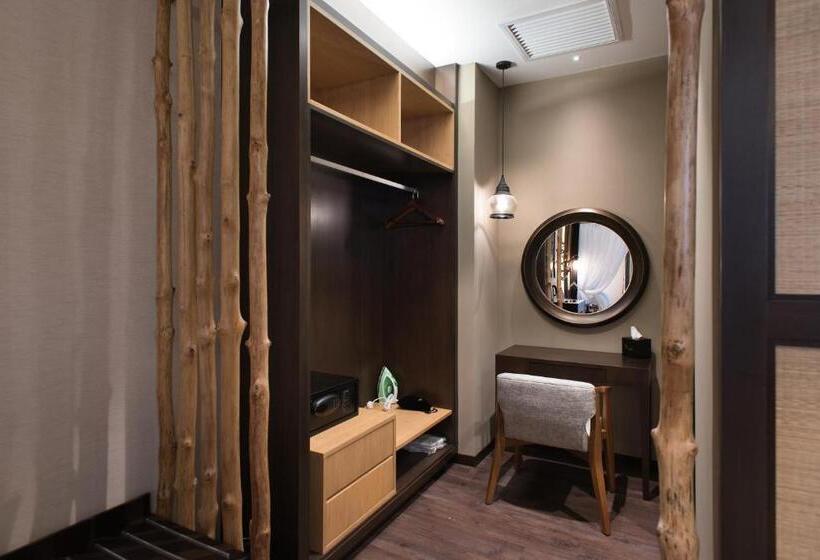 سوییت, Vangohh Eminent Hotel & Spa