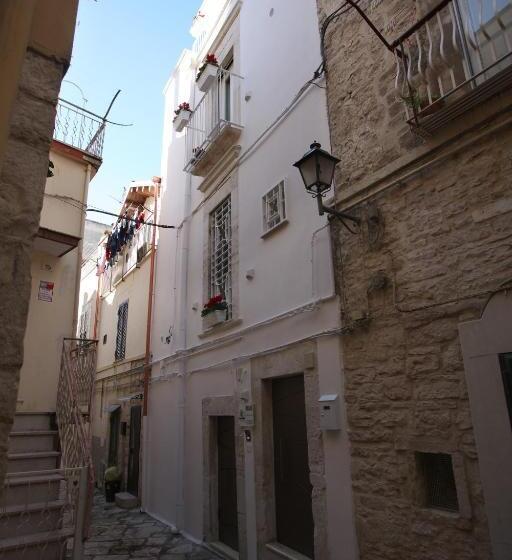 آپارتمان 1 خوابه با بالکن, B&b Arco Caputi