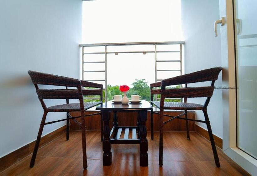 اتاق لوکس با بالکن, Grand Padappai Residency   Gpr