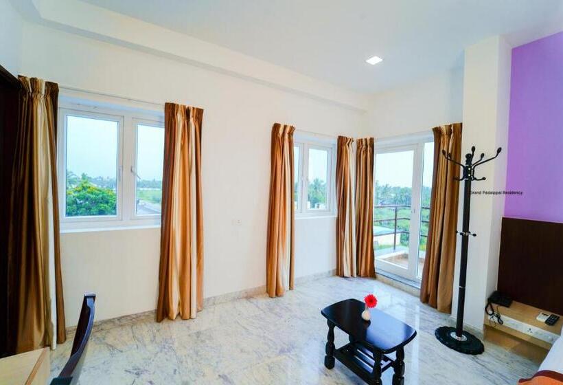 اتاق لوکس با بالکن, Grand Padappai Residency   Gpr