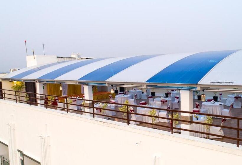 Deluxe Suite King Bed, Grand Padappai Residency   Gpr