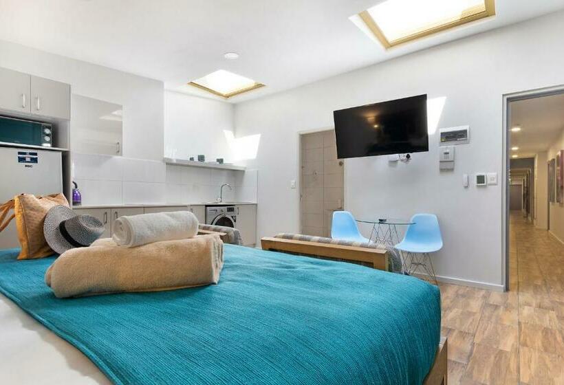 اتاق استاندارد, Urban Oasis Apart