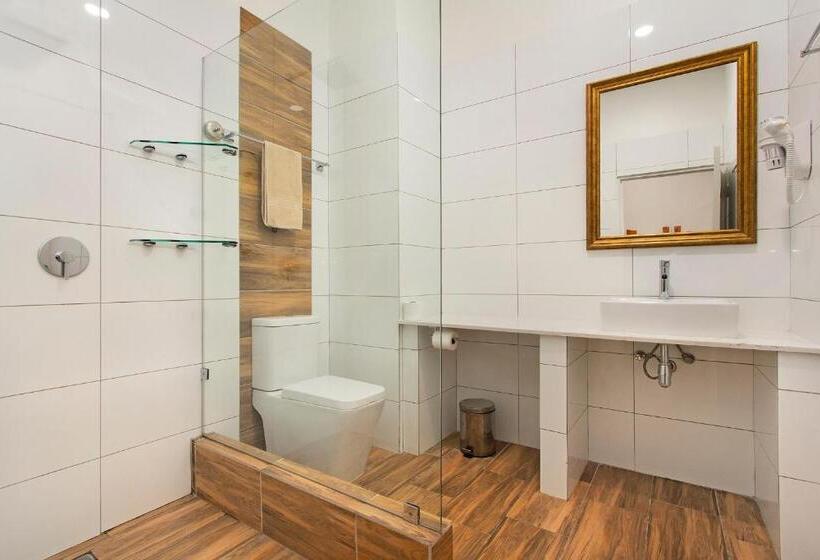 استودیوی استاندارد, Urban Oasis Apart
