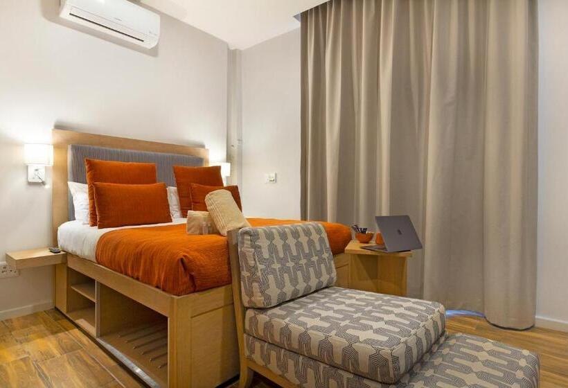 استودیوی استاندارد, Urban Oasis Apart