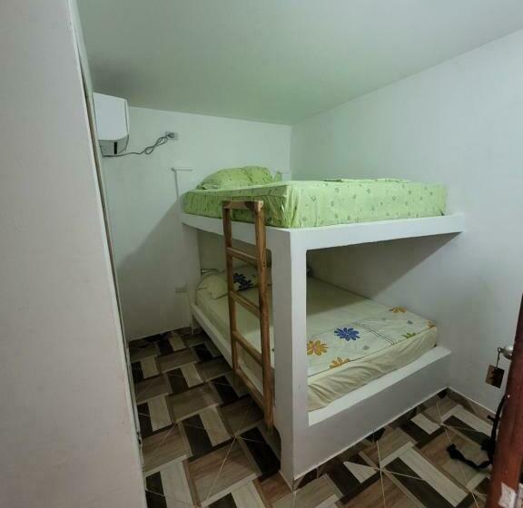 اتاق استاندارد چهار تخته, Hostel Rincon Del Mar Ebenezer