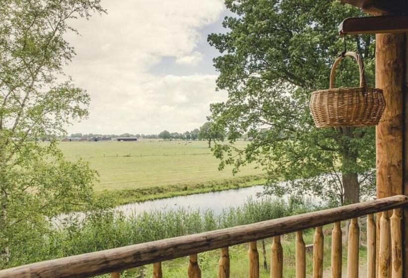 آپارتمان 2 خوابه, Tree House