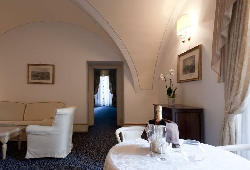 套房, Castello Chiola