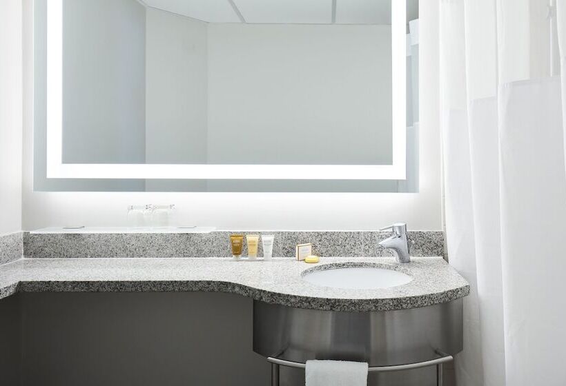 اتاق کلاب, Club Quarters Hotel White House, Washington Dc
