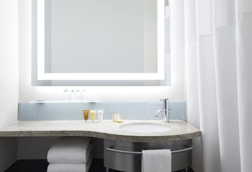 اتاق استاندارد برای معلولان, Club Quarters Hotel Times Square, New York