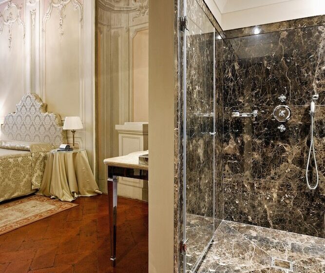 سوییت جونیور, Palazzo Niccolini Al Duomo Residenza D Epoca