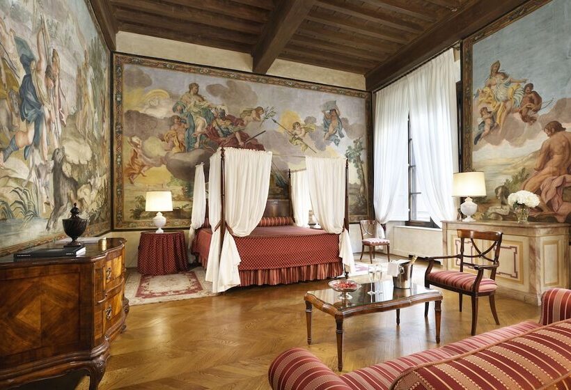 سوییت جونیور, Palazzo Niccolini Al Duomo Residenza D Epoca