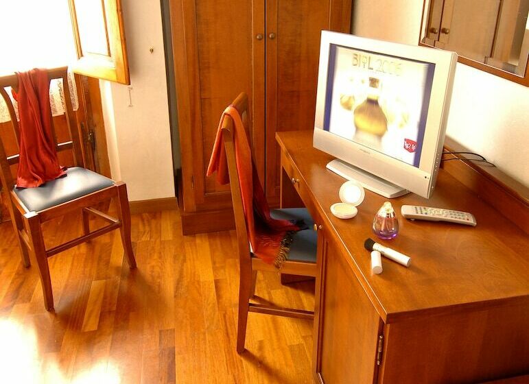 Standard Room with Views, Palazzo Vecchio