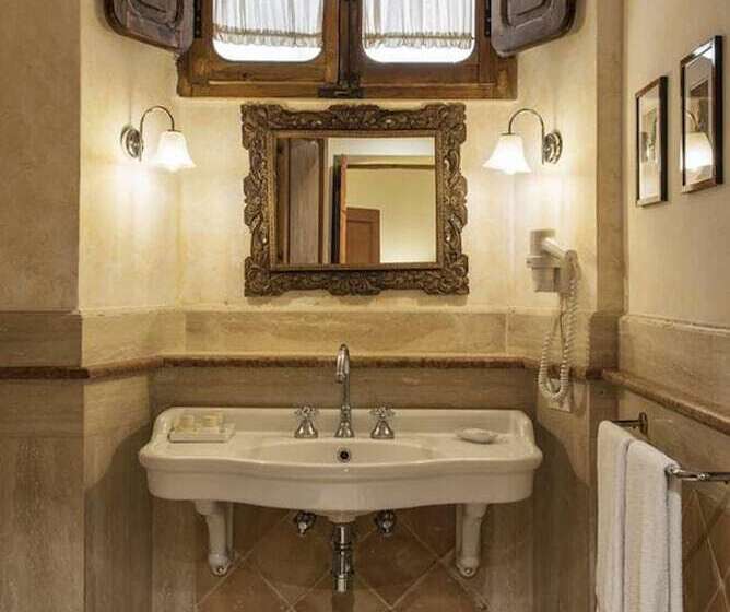 سوییت جونیور, San Biagio Relais