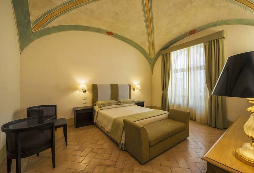 سوییت جونیور, San Biagio Relais