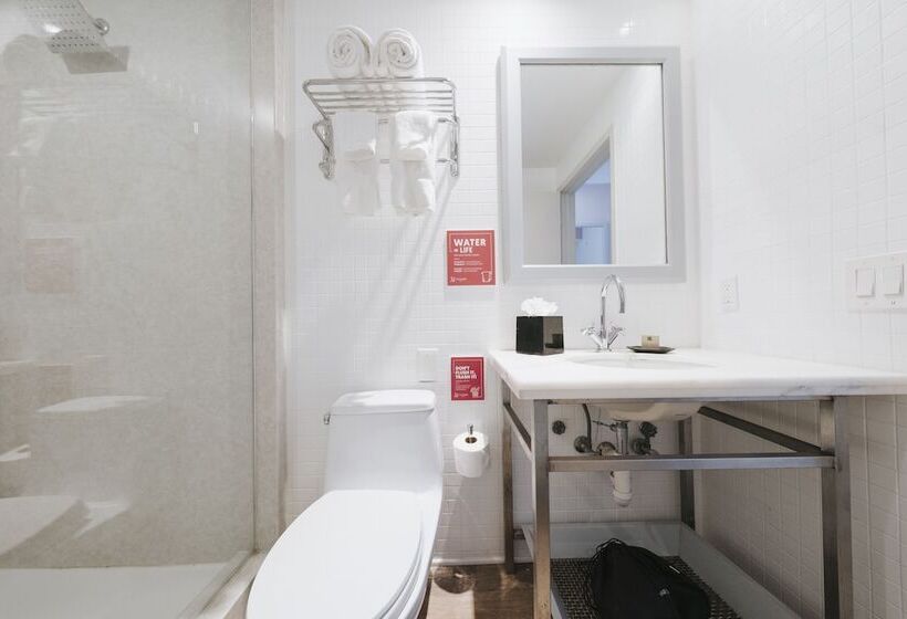 اتاق لوکس, Viajero Miami