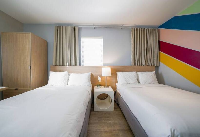اتاق لوکس, Viajero Miami