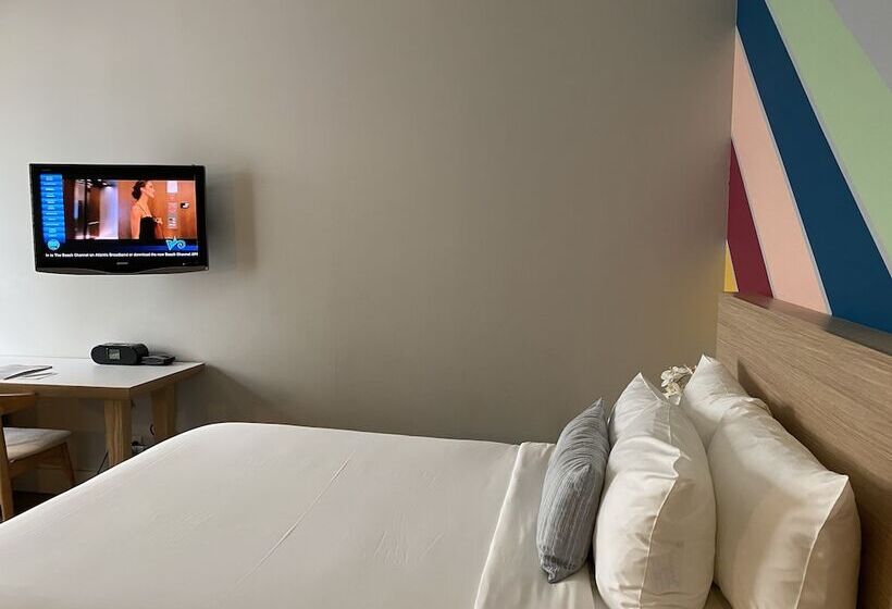 اتاق لوکس, Viajero Miami