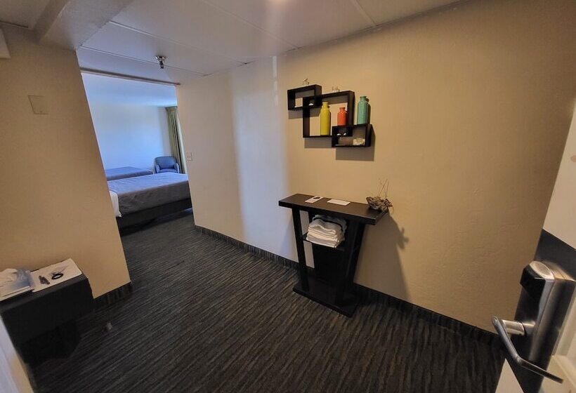 سوئیت خانواده 2 خوابه, Beachside Hotel   Daytona Beach   No Pool