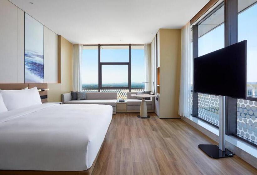اتاق اجرایی با تخت بزرگ, Courtyard By Marriott Qinhuangdao West