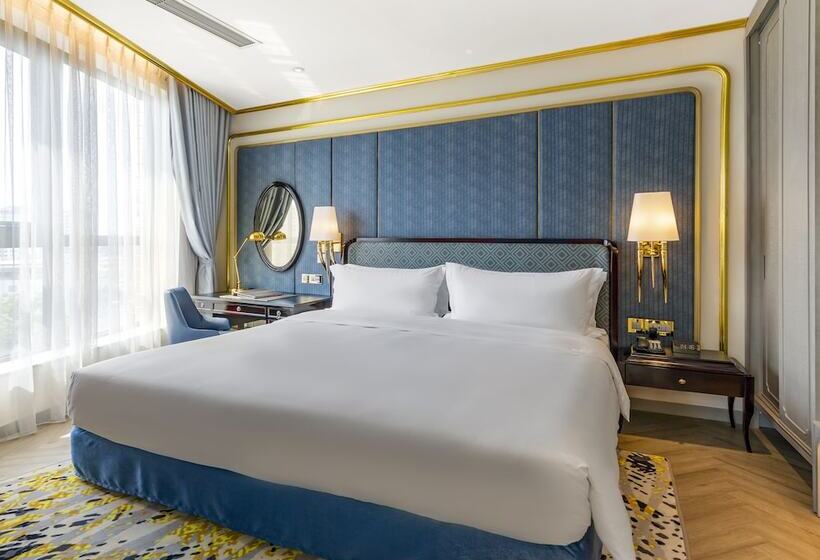 Penthouse Room, Dolce By Wyndham Hanoi Golden Lake