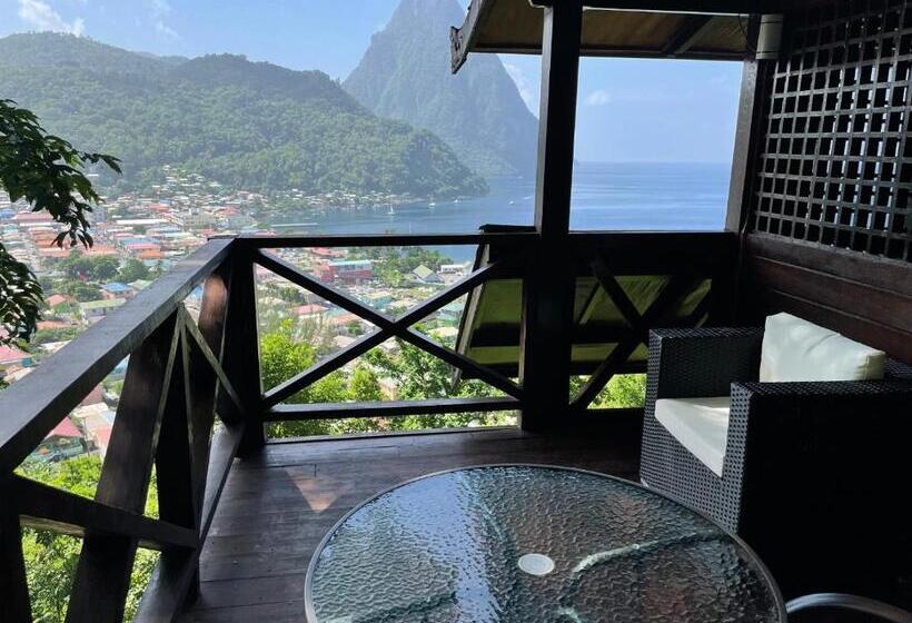 اتاق استاندارد چهارنفره با بالکن, Green Fig Resort & Spa