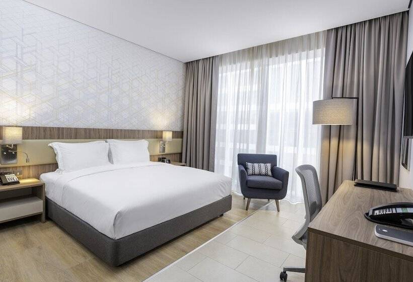 اتاق استاندارد با تخت دوبل برای معلولان, Holiday Inn & Suites Al Jubail