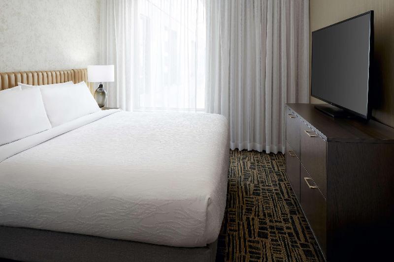 سوئیت با تخت بزرگ, Homewood Suites By Hilton Montreal Midtown