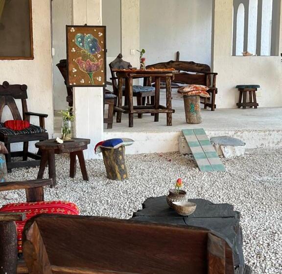 חדר בסיסי, Near Lake Hostal