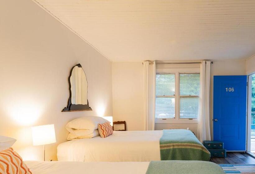 اتاق استاندارد, The Kent Motel