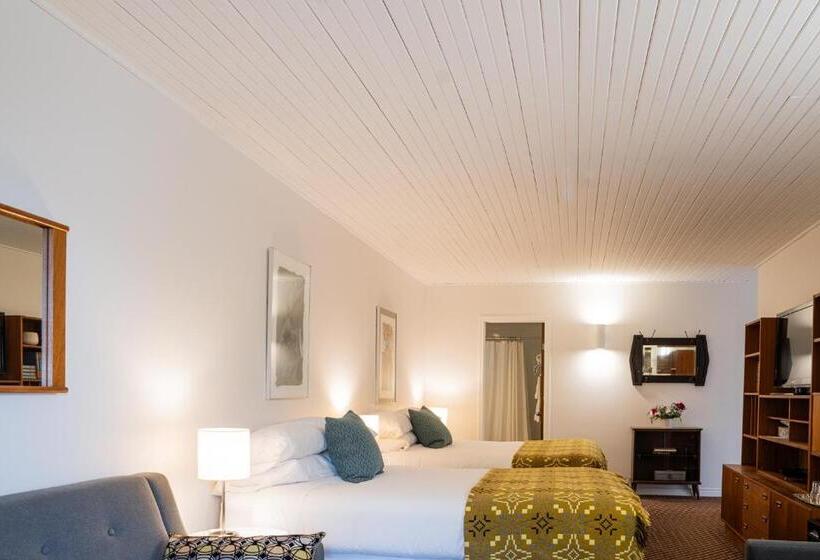 اتاق پرمیوم, The Kent Motel