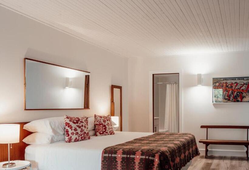 سوئیت با تخت بزرگ, The Kent Motel