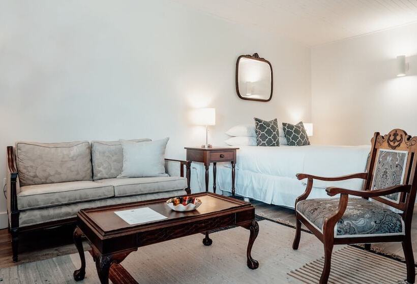 اتاق لوکس, The Kent Motel