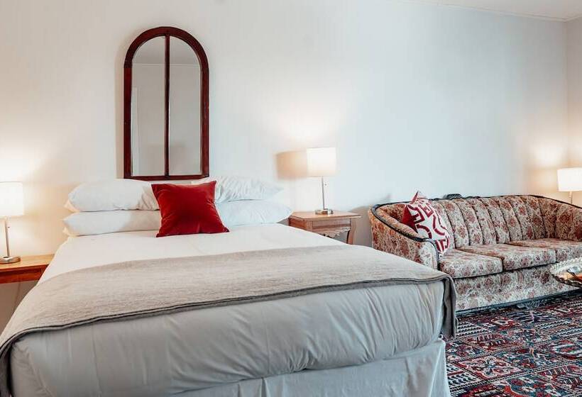 اتاق لوکس, The Kent Motel